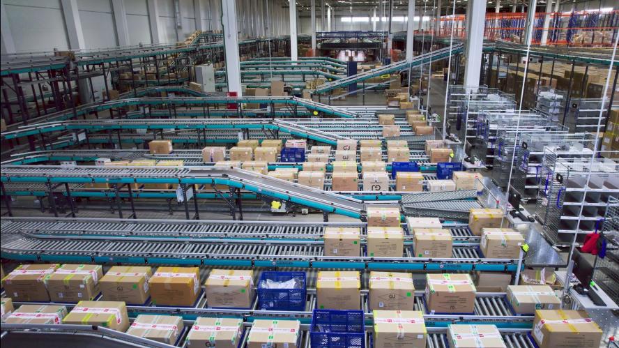 COMITAS реализовал уникальные интралогистические решения на складе Глория Джинс